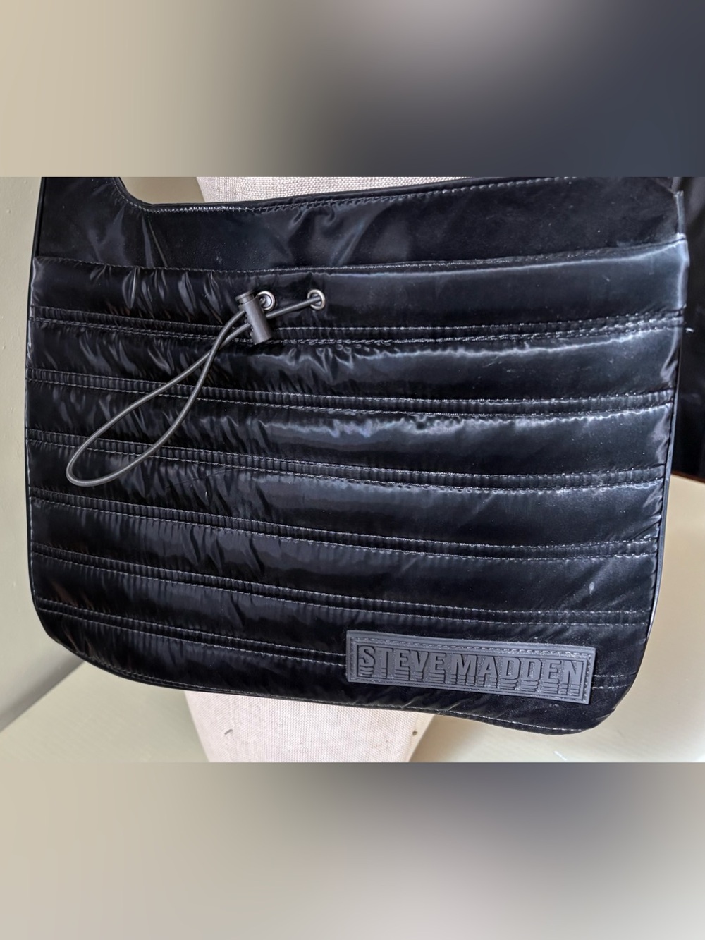 Steve Madden Black Quilted Messenger Bag with Toggle Drawcord NWT - Picture 2 of 10